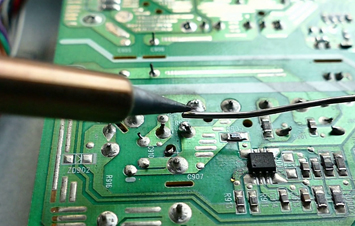 PCB soldering desoldering and rework